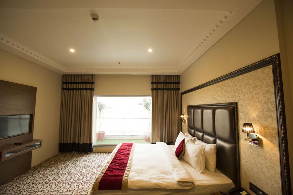 Anjushree Hotel Ujjain Exterior foto