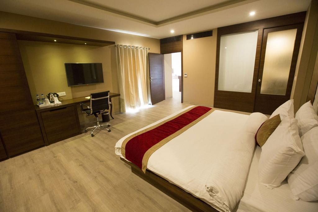 Anjushree Hotel Ujjain Exterior foto